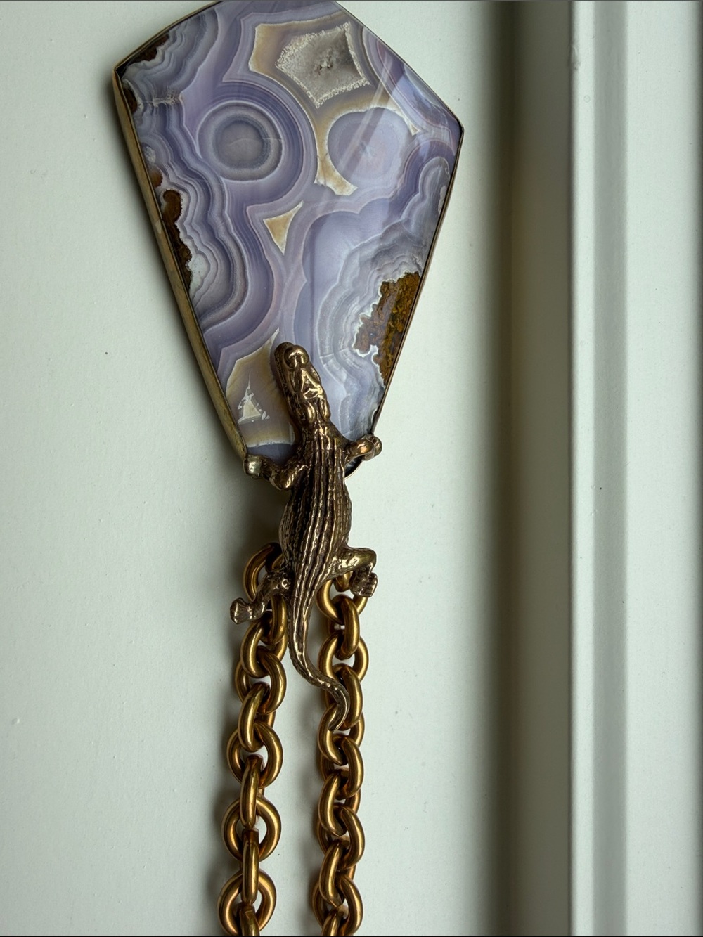 Agate Stone Pendant Necklace with Brass Lizard Accent - Lavender and Gold